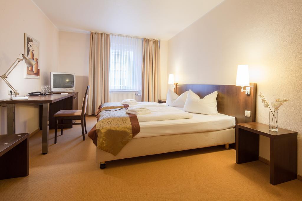 Hotel Herzog ดุสเซลดอร์ฟ ภายนอก รูปภาพ